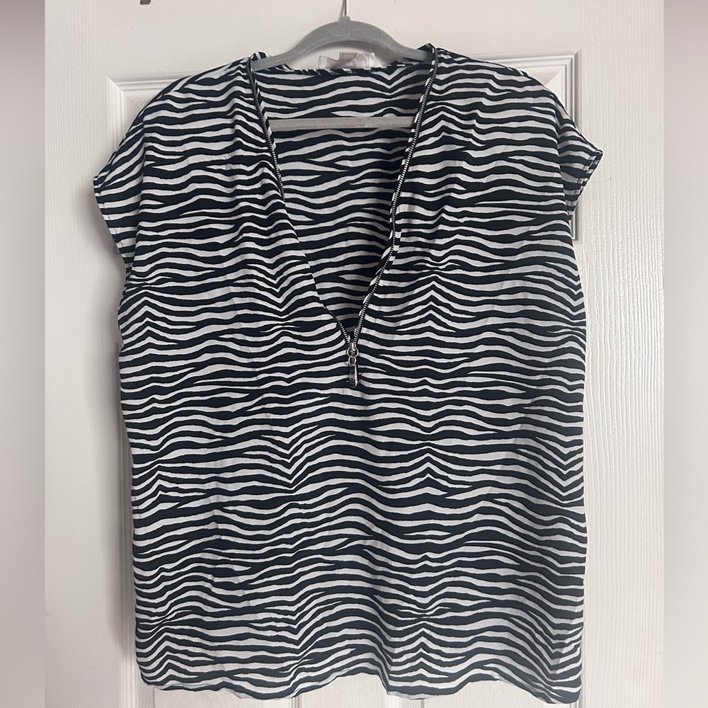 Women’s Michael Kors Zebra Print V-Neck Women's Top
